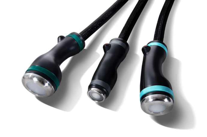 顔も体も照射可能